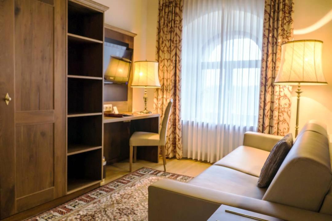 Burg Colmberg Hotel Esterno foto